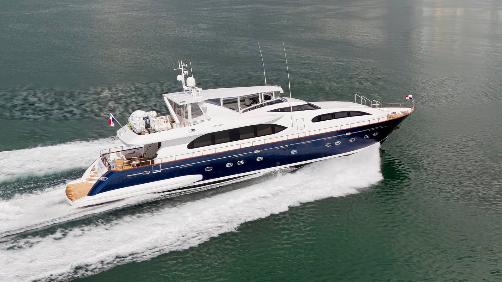 102' Falcon